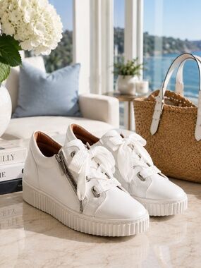 NWB EOS Jovi White Leather Platform Sneakers Size EU 42 | Side Zip | Comfort